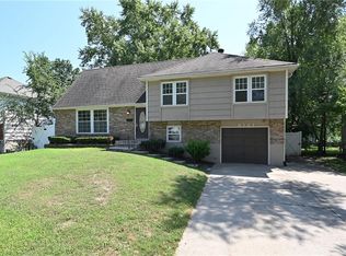 8121 E 134th St, Grandview, MO 64030