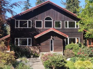 2970 Smugglers Cove Rd, Greenbank, WA 98253