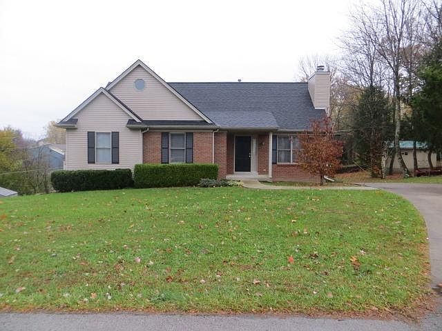 1st image of 102 River Oak Dr