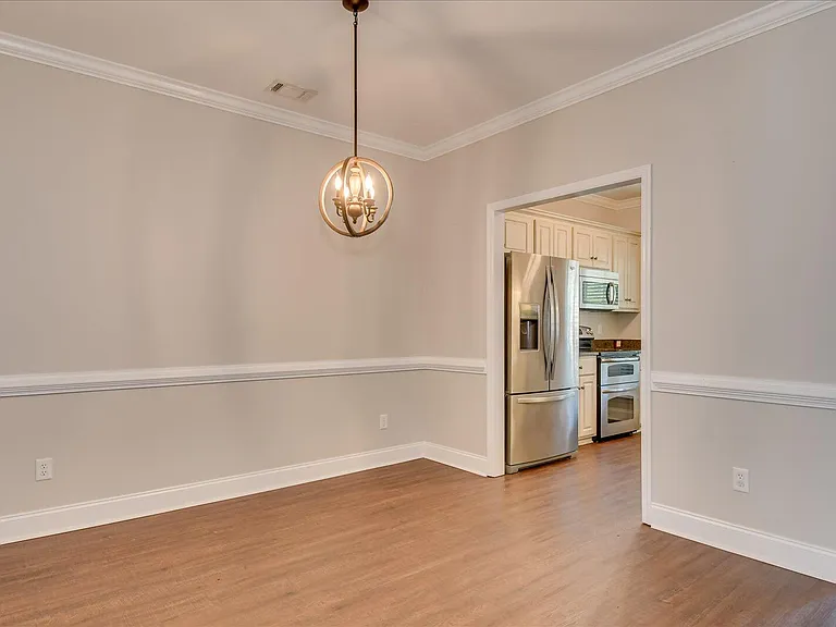 317 Buxton Ln — Photo 12