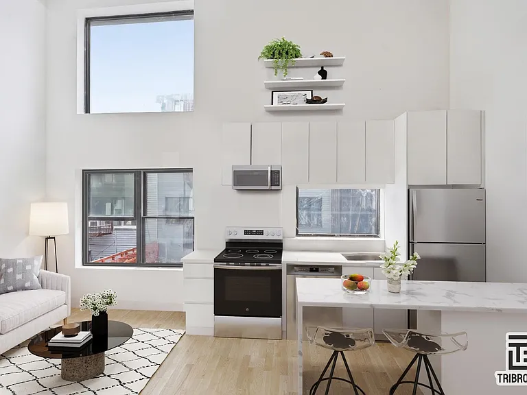 416 Lorimer St #2B — Photo 3