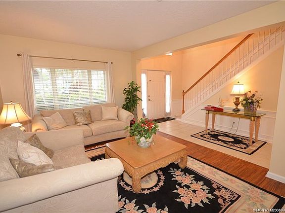 2nd image of 753 NW Waterlily Pl