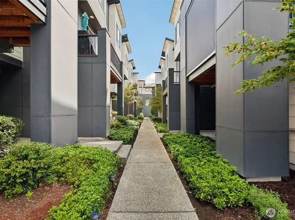 615 238th Street SE #D, Bothell, WA 98021