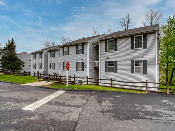9 Lexington Hl UNIT 3