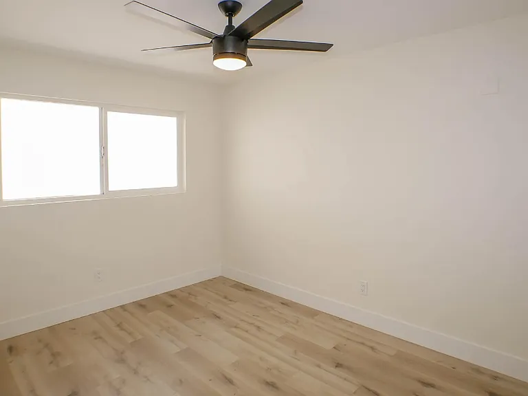 4911-4917 Del Mar Ave #4915.5 — Photo 11