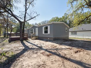 207 Woody Dr, Mabank, TX 75156