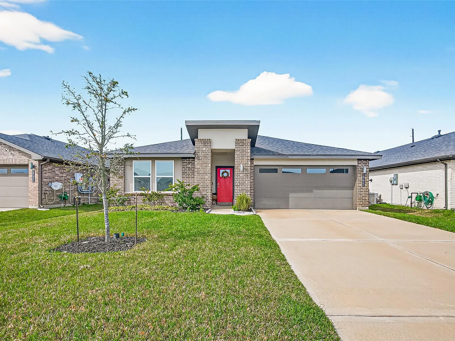 4 bed, 1875 sqft, $2,100 — Photo 4