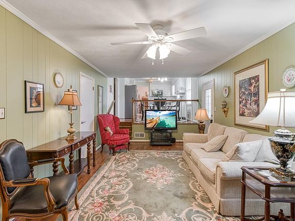 5th image of 6747 Chaparral Dr