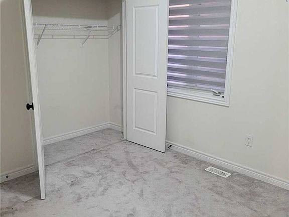 2nd image of 3245 Mintwood Cir