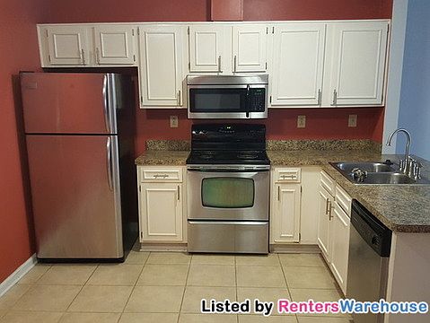 3rd image of 842 Wickford Dr