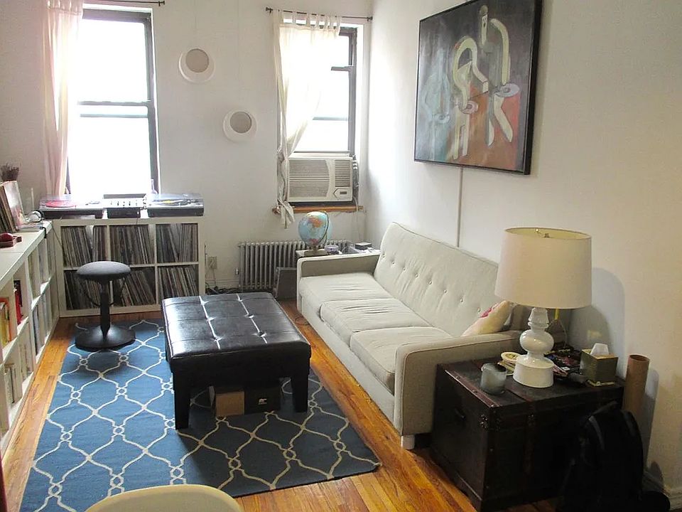 2nd image of 114 7th Ave #3A