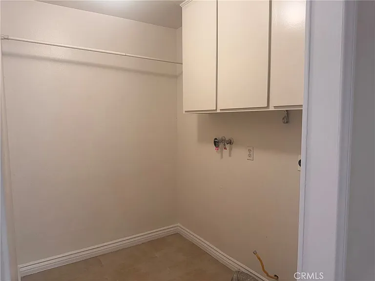 25311 Hillary Ln — Photo 29