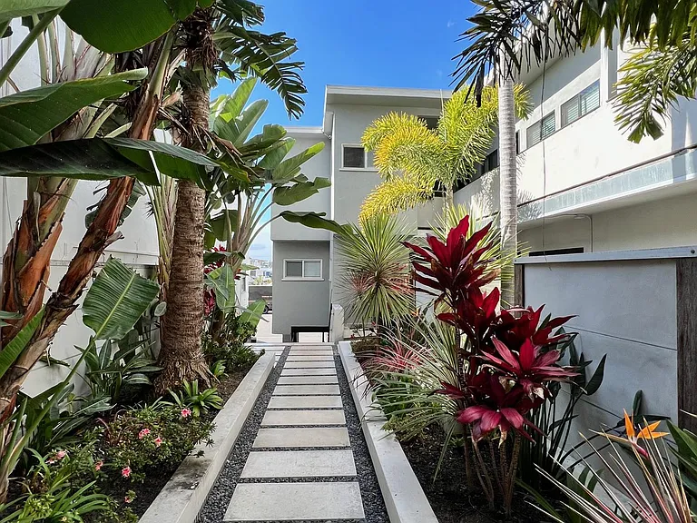 1702 Hermosa Ave #10 — Photo 32