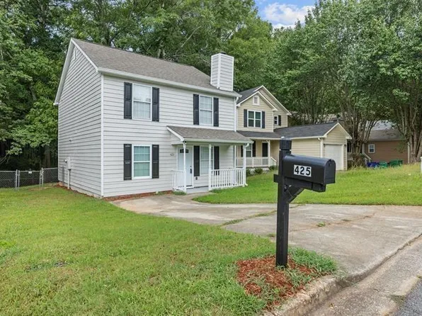 425 Orchard Dr, Stone Mountain, GA 30083