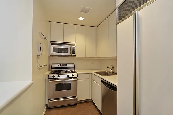 Rented by Corcoran | media 4