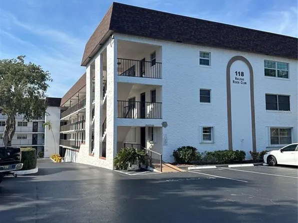 118 S Halifax Ave APT 210, Daytona Beach, FL 32118