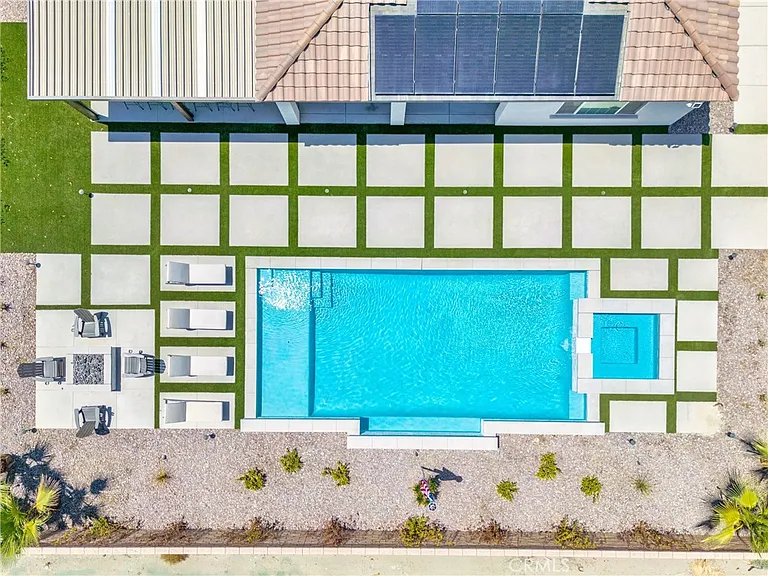58260 Aragon Way — Photo 36