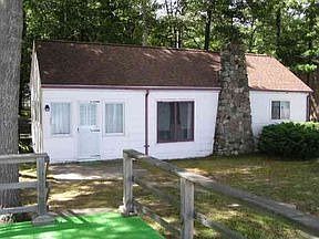 3rd image of 1773 Douglas Dr