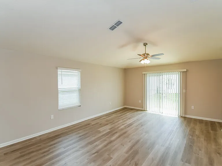8334 Cape Fox Dr — Photo 3