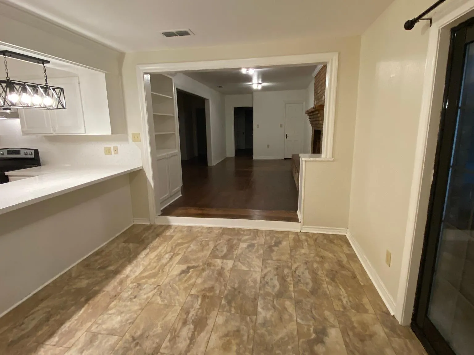 3 bed, 2218 sqft, $1,775 — Photo 2
