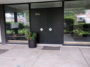 1901 W Touhy Ave APT 1, Park Ridge, IL 60068