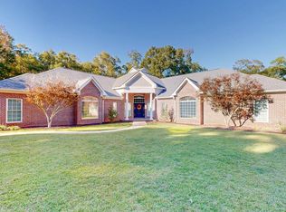 101 Steeplechase Ct, Dothan, AL 36303