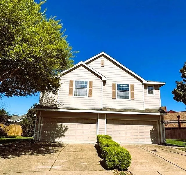 3 bed, 2.5 bath, 1700 sqft, $1,650 — Photo 2