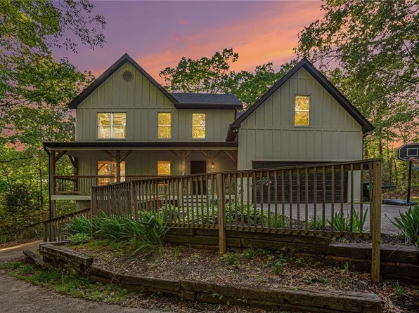 4614 Riveredge Cv, Snellville, GA 30039