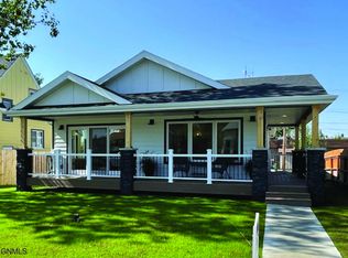 607 1st Ave E, Williston, ND 58801