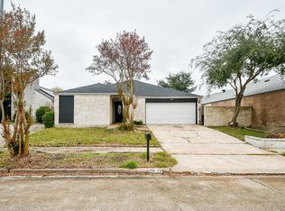 7822 Albin Ln, Houston, TX 77071