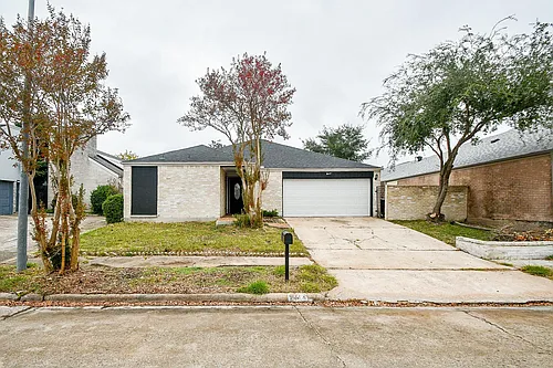 7822 Albin Ln Photo 1