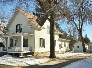 420 W Spring St, New Hampton, IA 50659