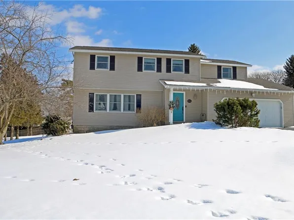 4946 Manor Hill Dr, Syracuse, NY 13215