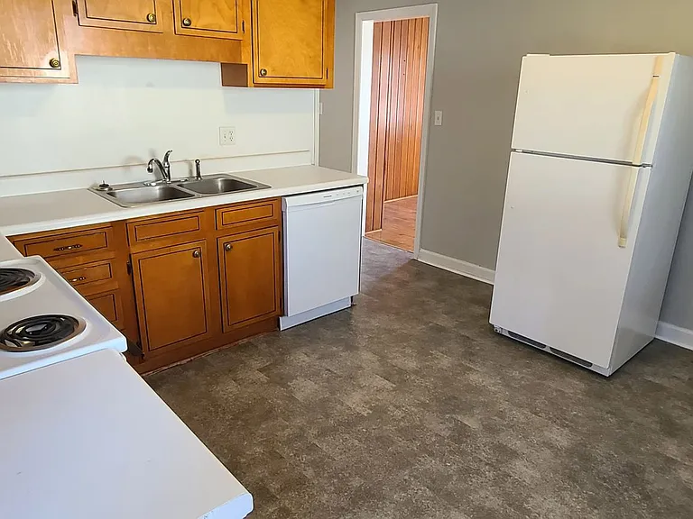 129 S Gordon Dr — Photo 4