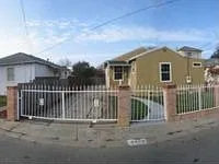 2453 Merritt Ave photo 1