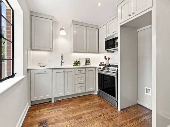 15 W Prospect St #B1, Fayetteville, AR 72701