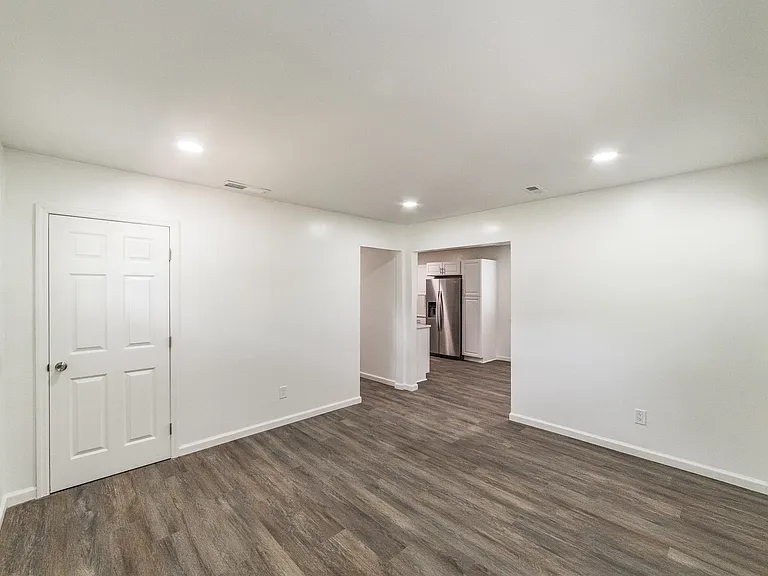 2239 Norwood Dr NW — Photo 8
