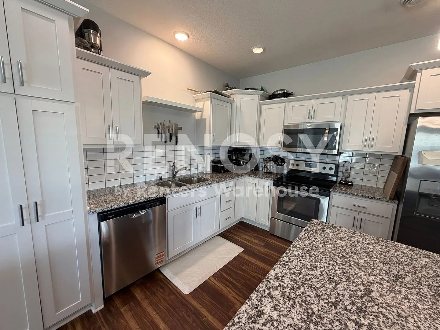Available NOW! Modern Fully Furnished 3BR/2.5BA Home in Rochester, MN — Photo 2