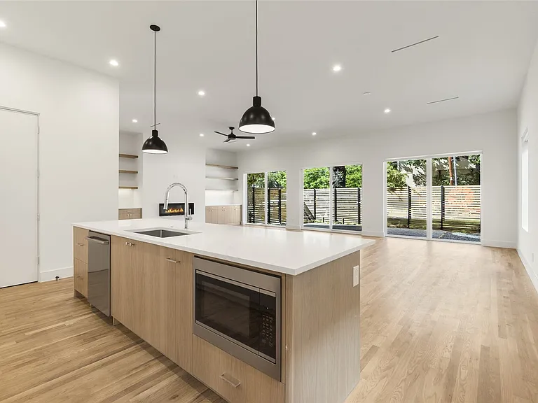 4420 Abbott Ave — Photo 12