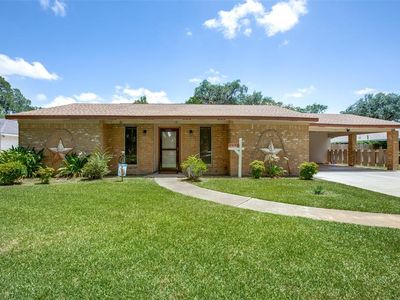 121 Pleasant Valley Dr, West Columbia, TX, 77486