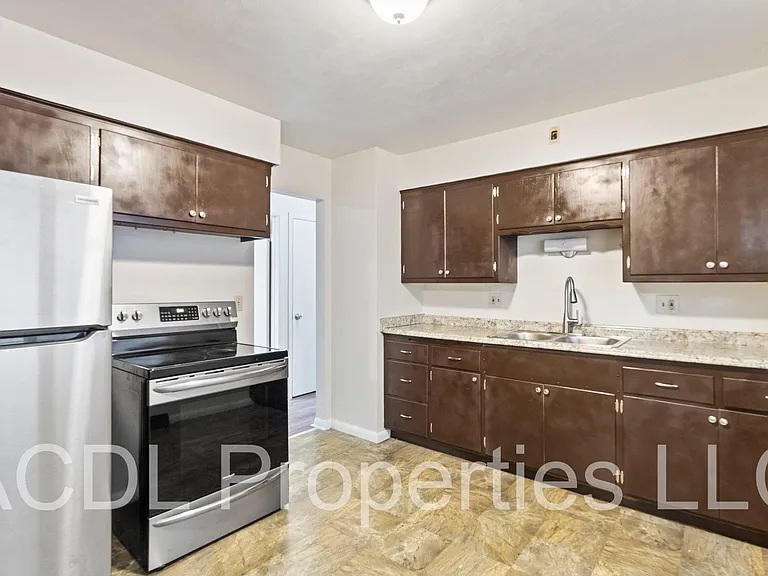 1564 S 74th St — Photo 1