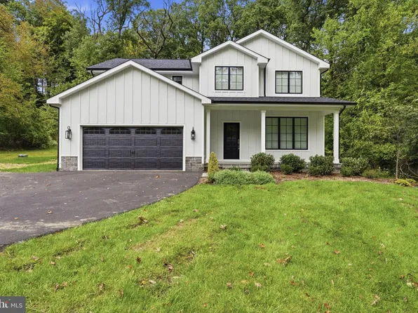 77 Spring Rd, Malvern, PA 19355