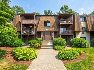 491 W Central St APT D2, Franklin, MA 02038