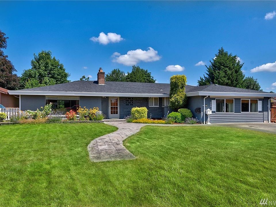 1st image of 529 12th St SE