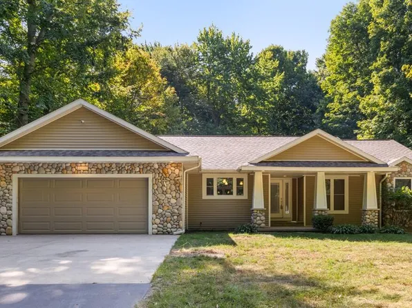 4290 Johnson St, Coopersville, MI 49404