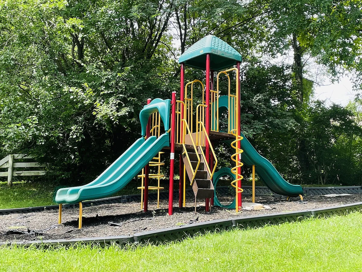 Ravenwood Glen — Photo 4