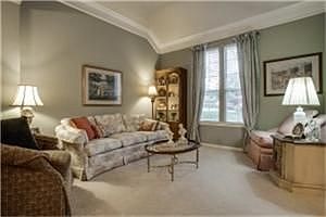 4th image of 1809 Chessington Ln
