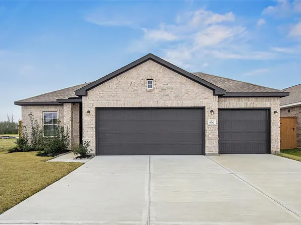 650 Escondido Dr, Dayton, TX 77535