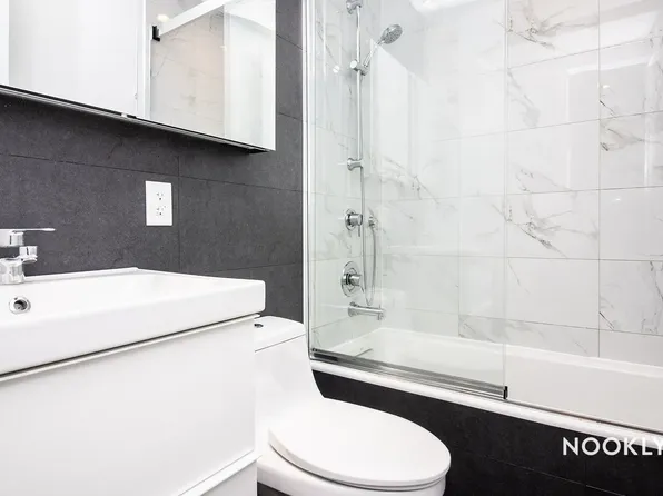 423 Marcus Garvey Avenue image 6 of 11