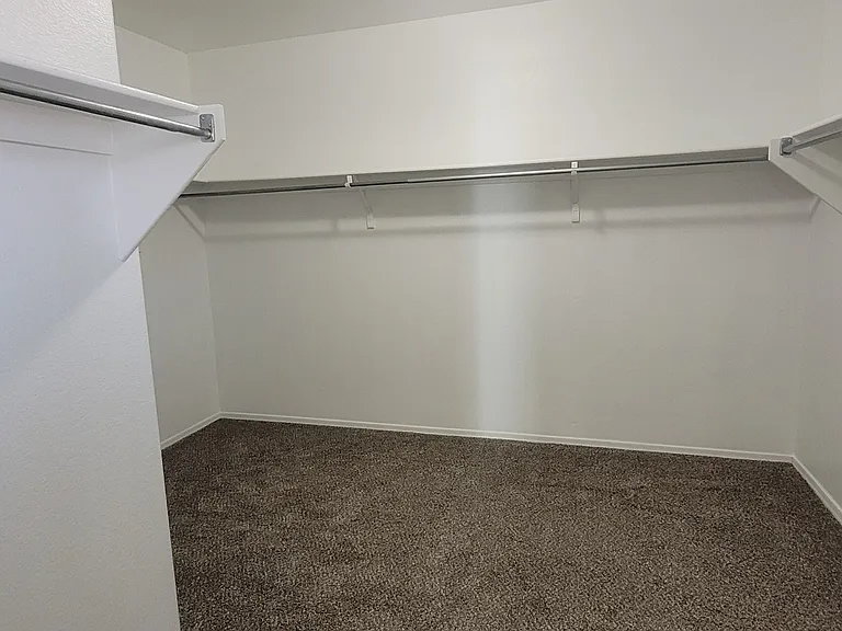 298 E Jasper Ct — Photo 12